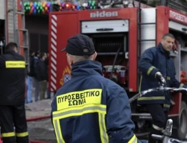 Μεγάλη φωτιά σε δασική περιοχή στα Μέγαρα - Ισχυρές πυροσβεστικές δυνάμεις στο σημείο
